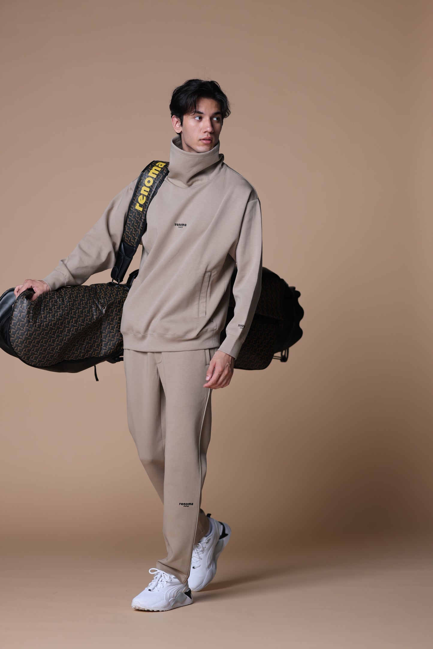 BASIC NECK WARM SWEATSHIRT