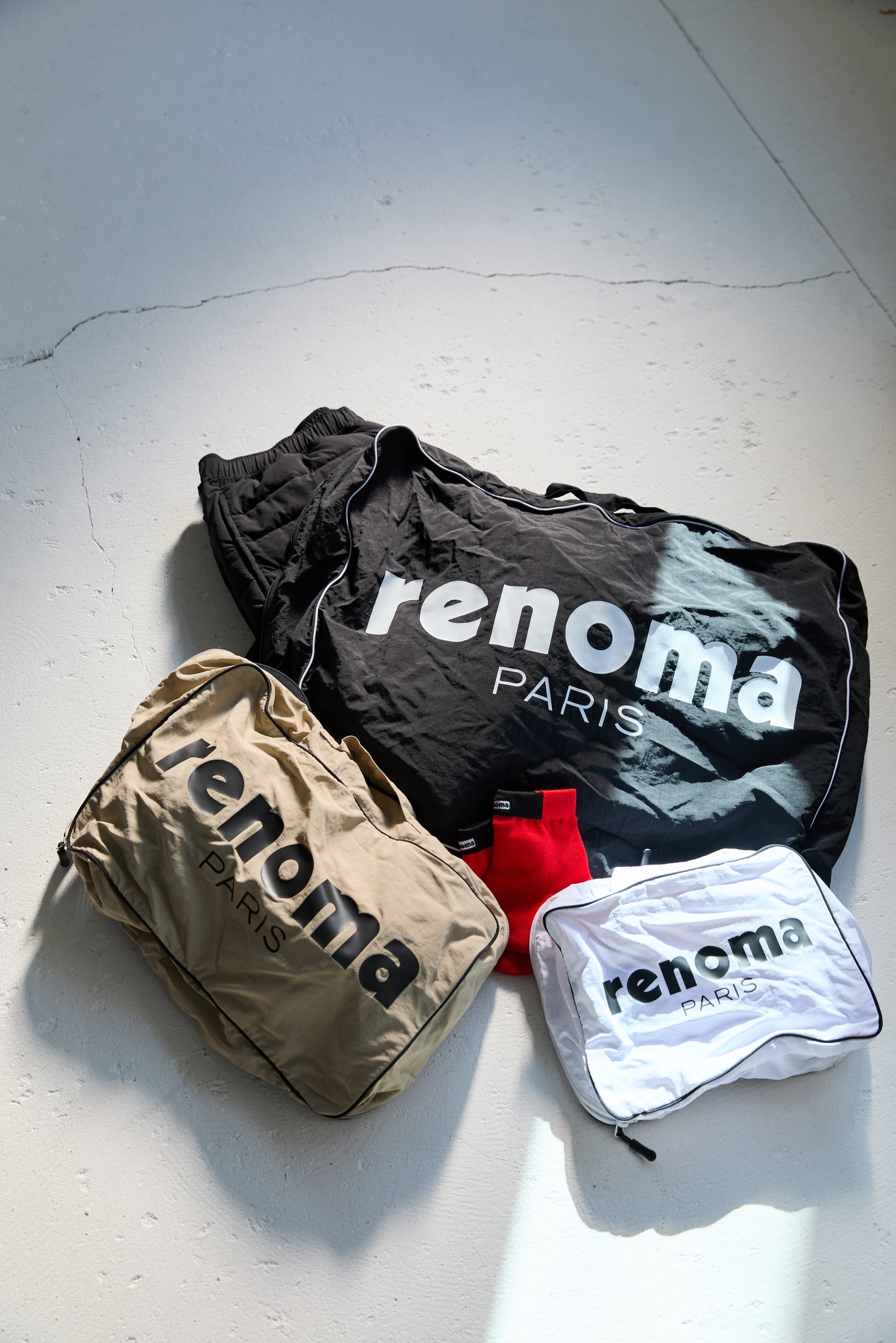 【RESTOCK】NYLON TRAVEL POUCH SET