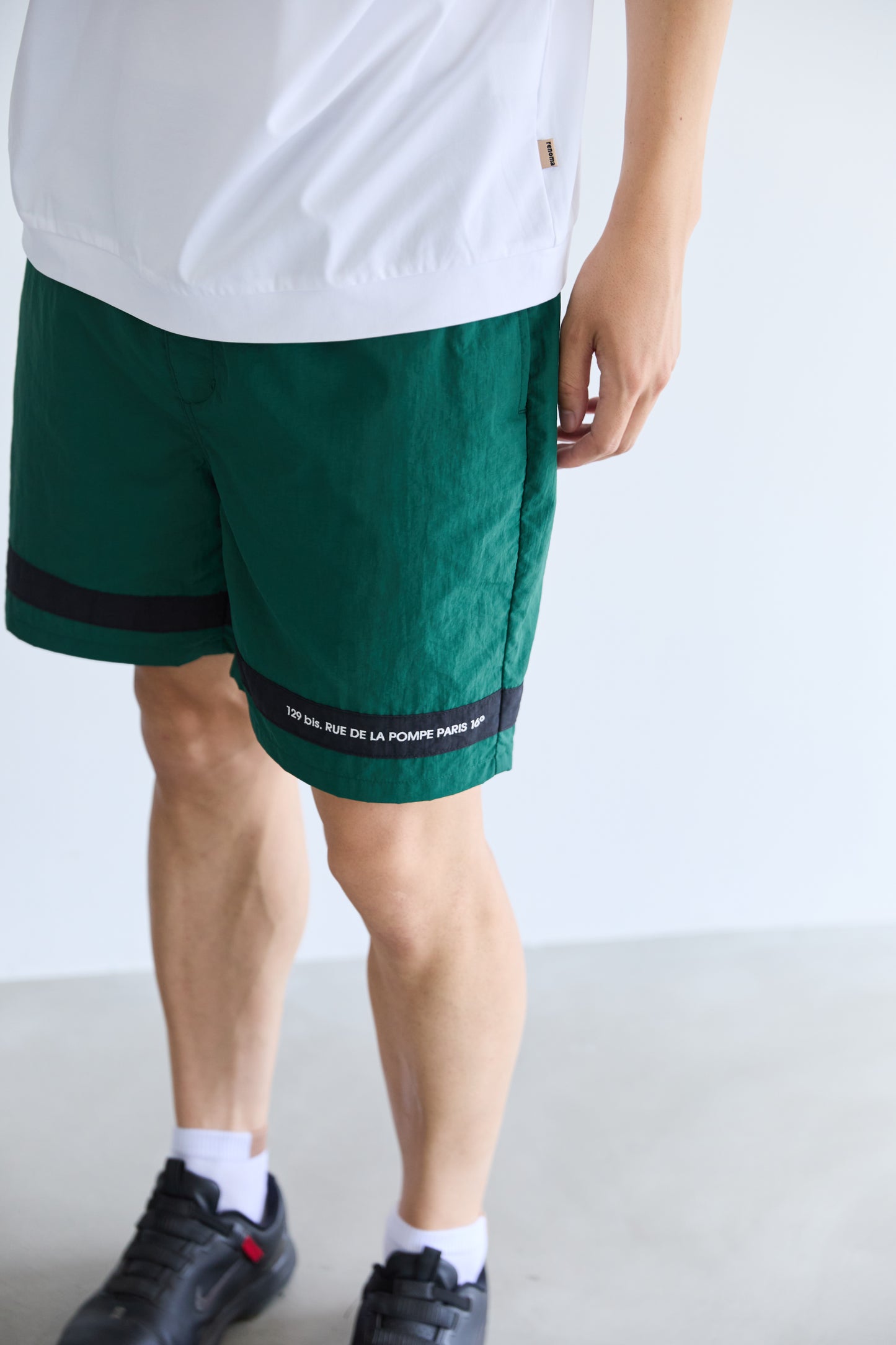 LINE HEM NYLON SHORTS
