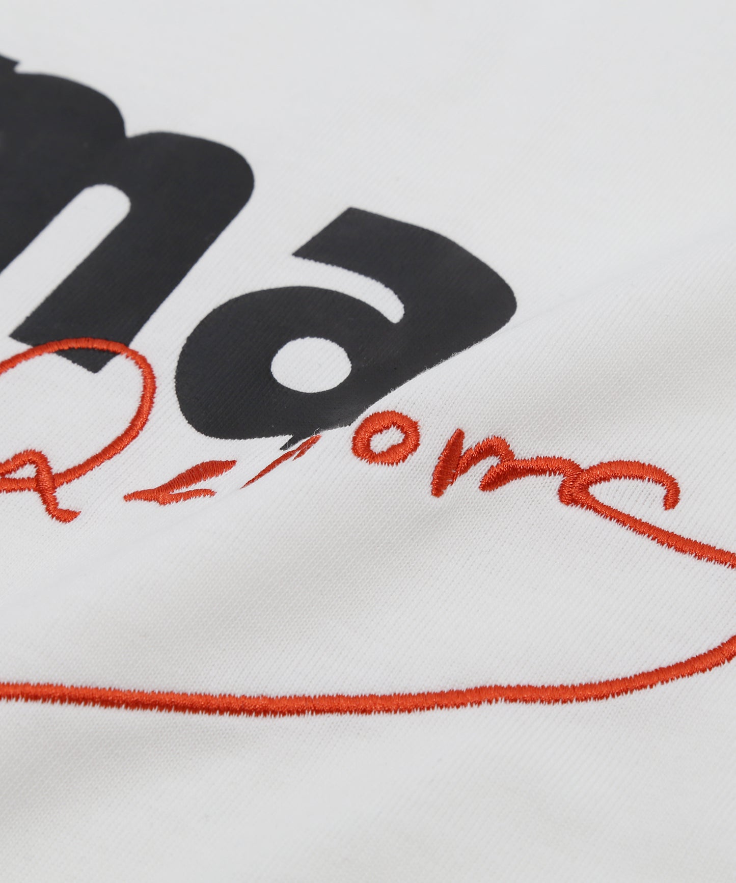 SIGN EMBROIDERY CREW NECK T-SHIRT