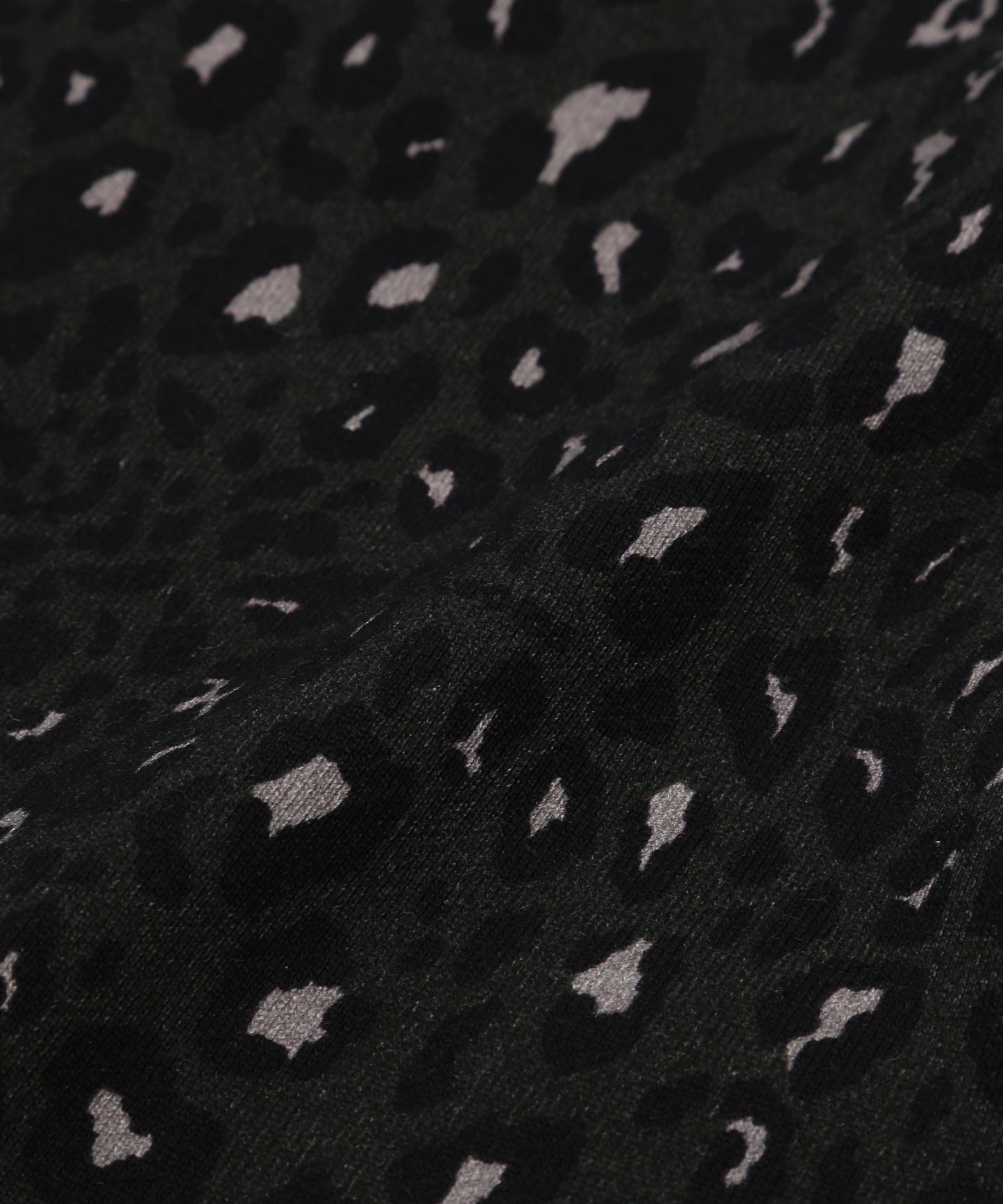 ANIMAL PRINT CREW SWEAT