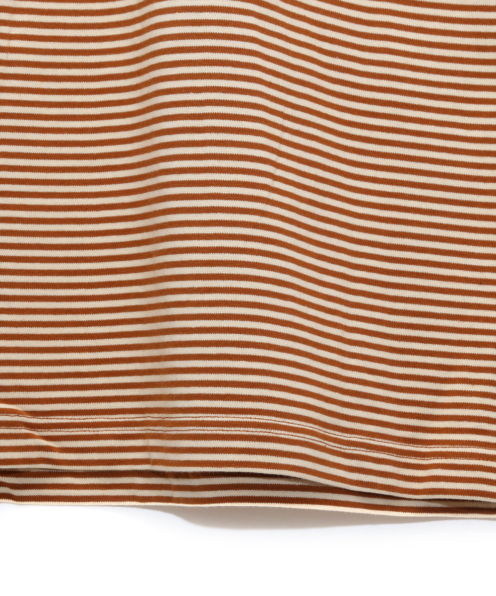 BORDER MOCK NECK T-SHIRT