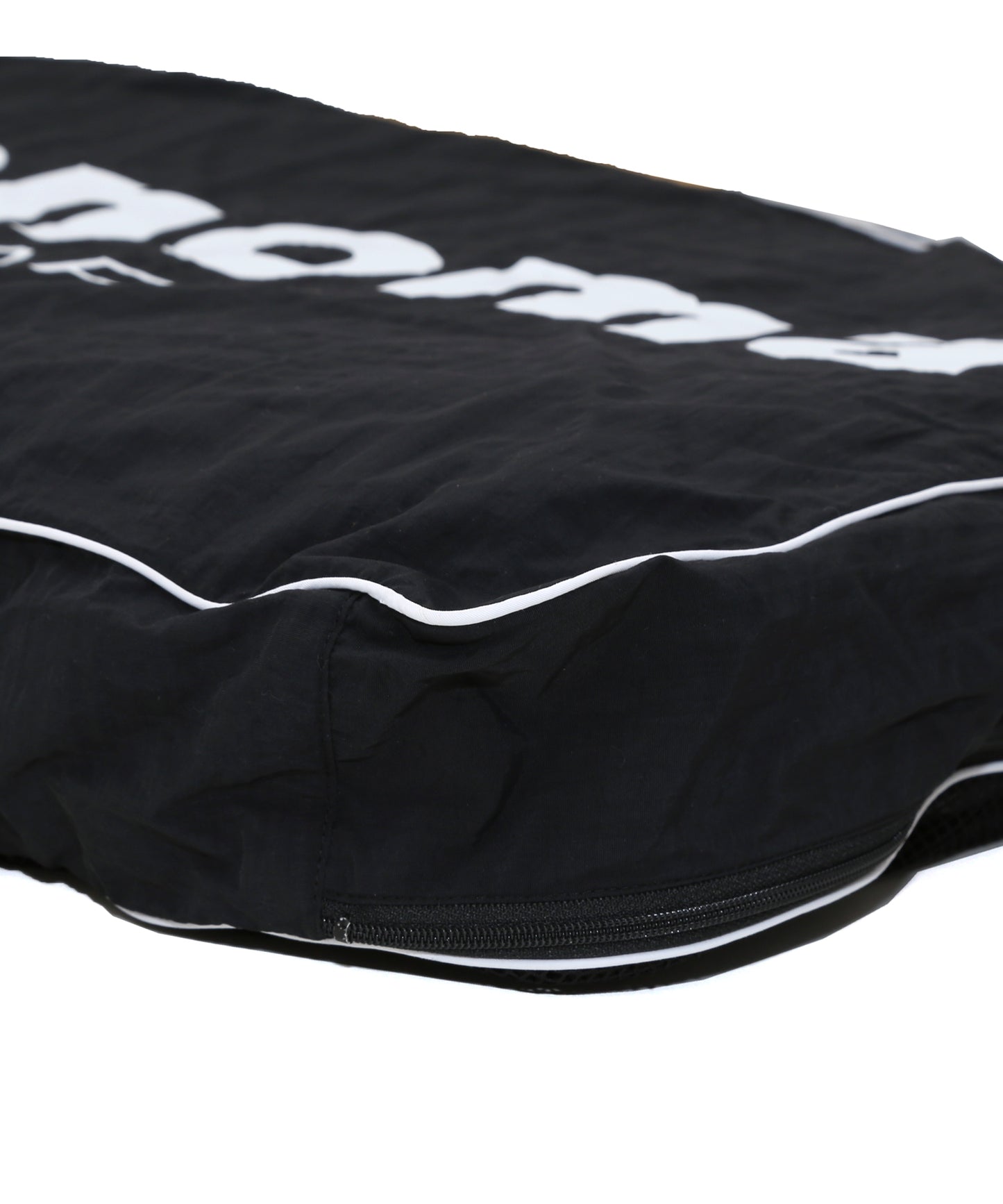 【RESTOCK】NYLON TRAVEL POUCH SET