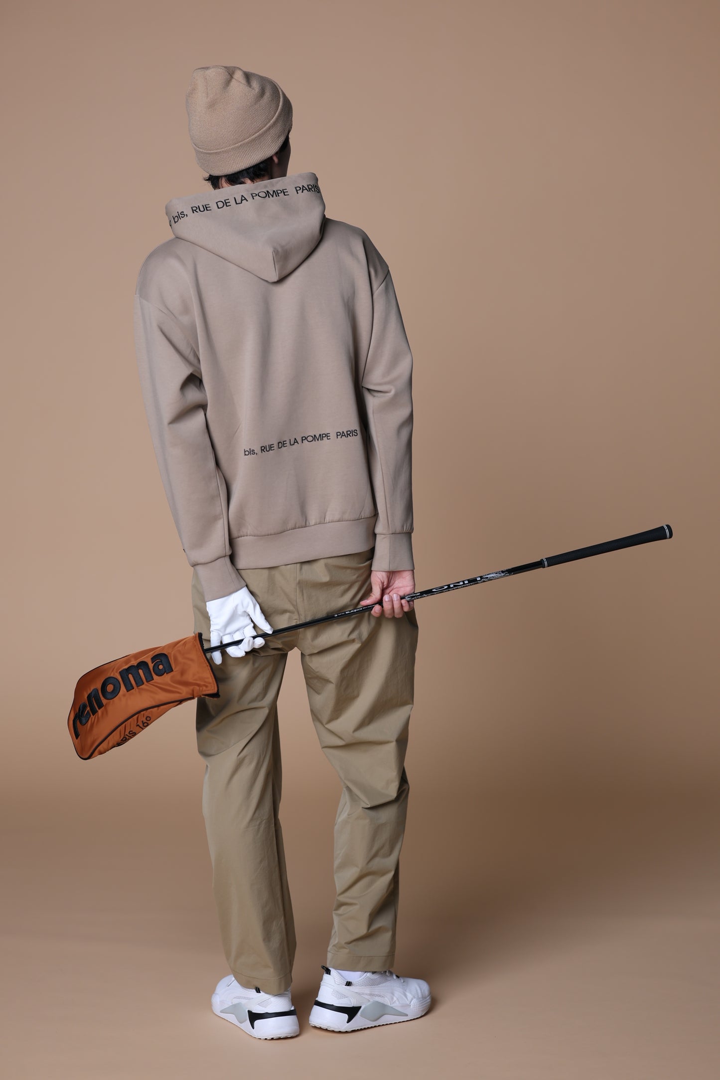 BASIC HOODIE SWEATSHIRT