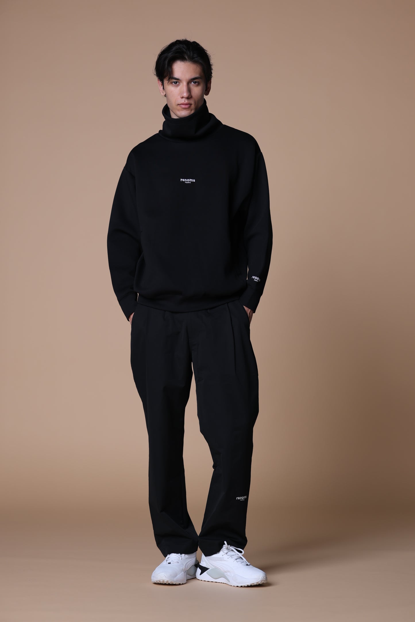 BASIC NECK WARM SWEATSHIRT