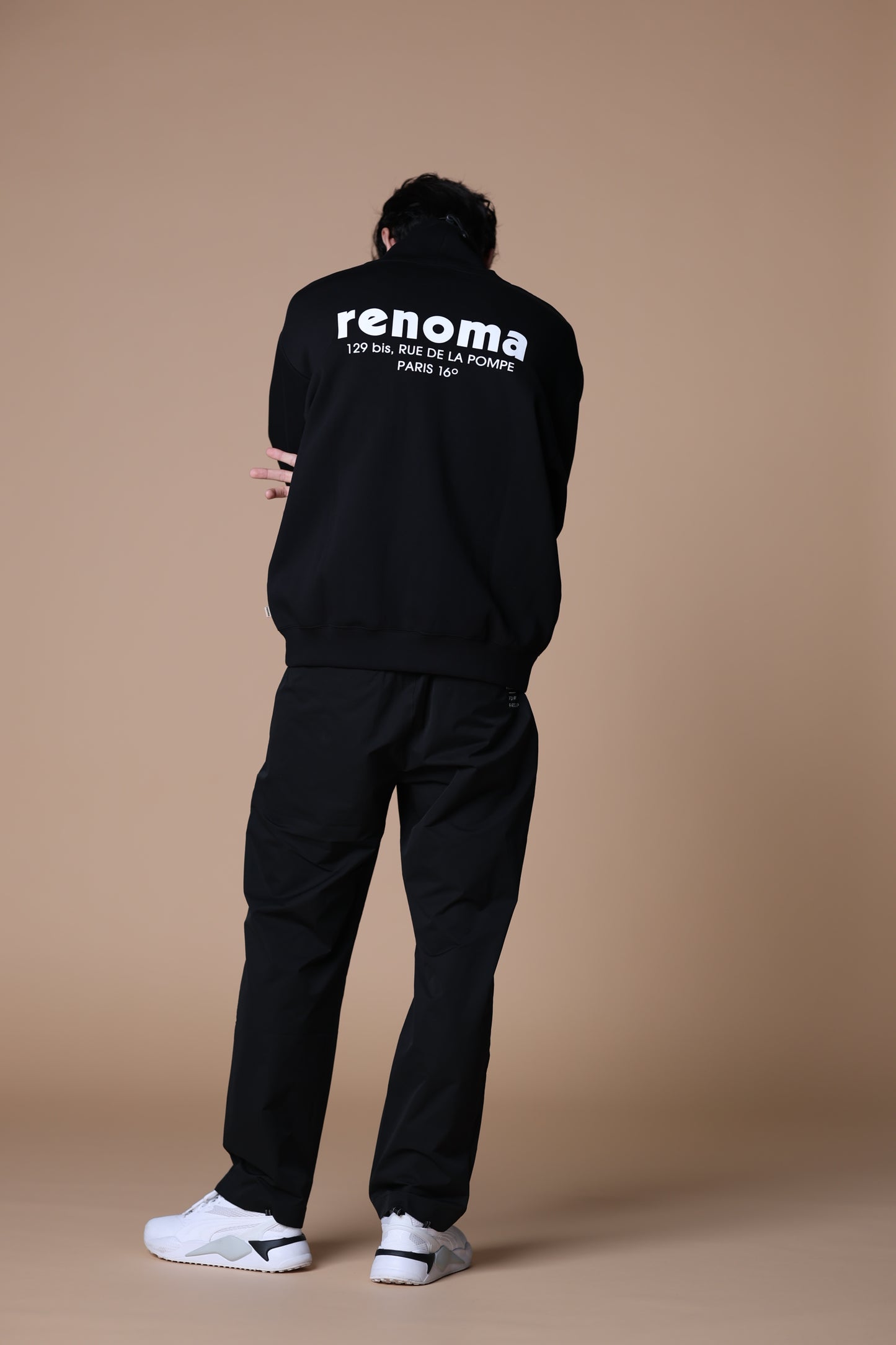 BASIC NECK WARM SWEATSHIRT