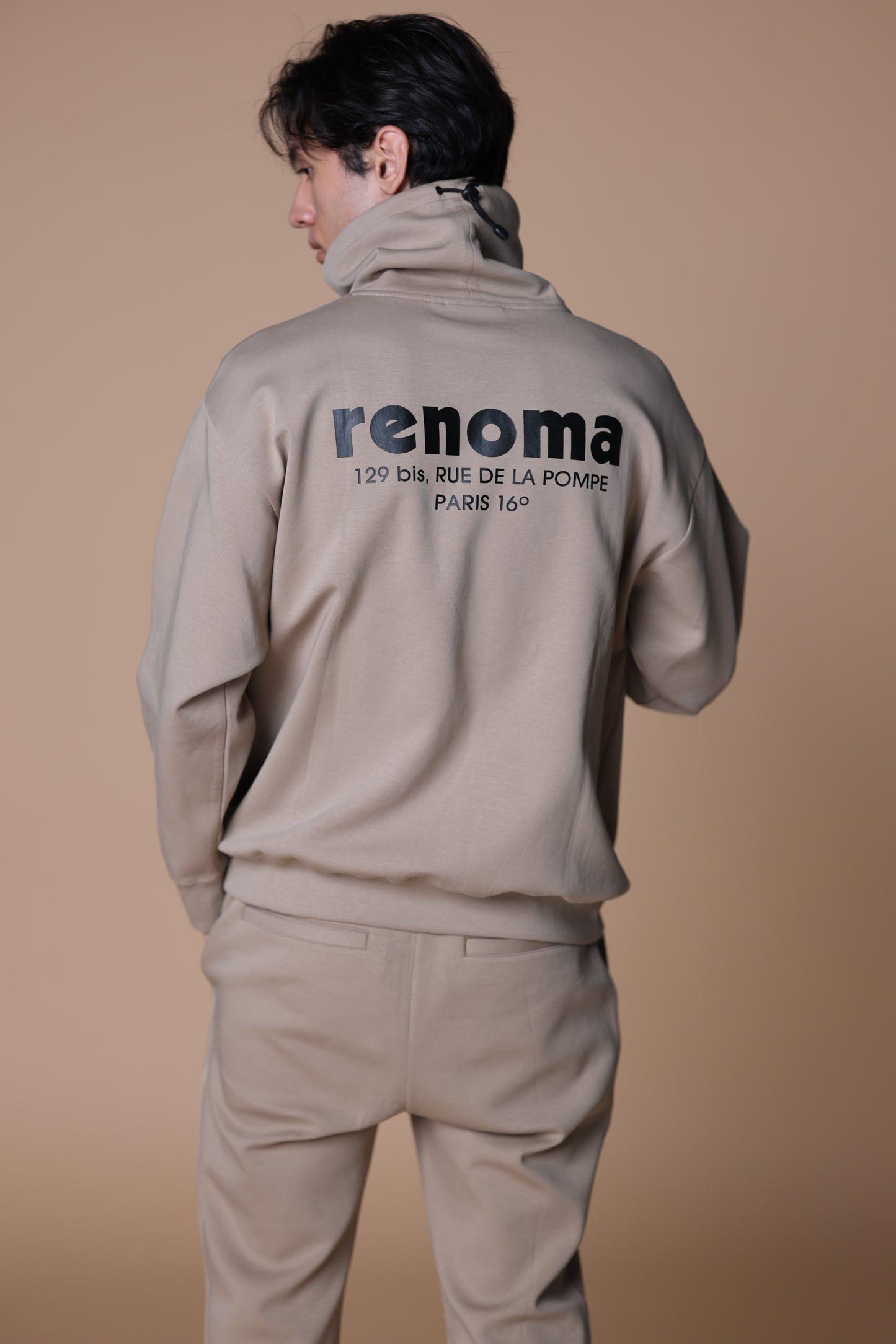 BASIC NECK WARM SWEATSHIRT