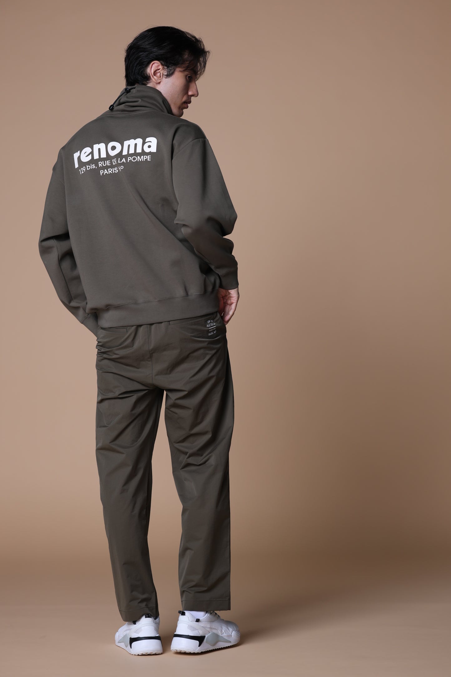 BASIC NECK WARM SWEATSHIRT