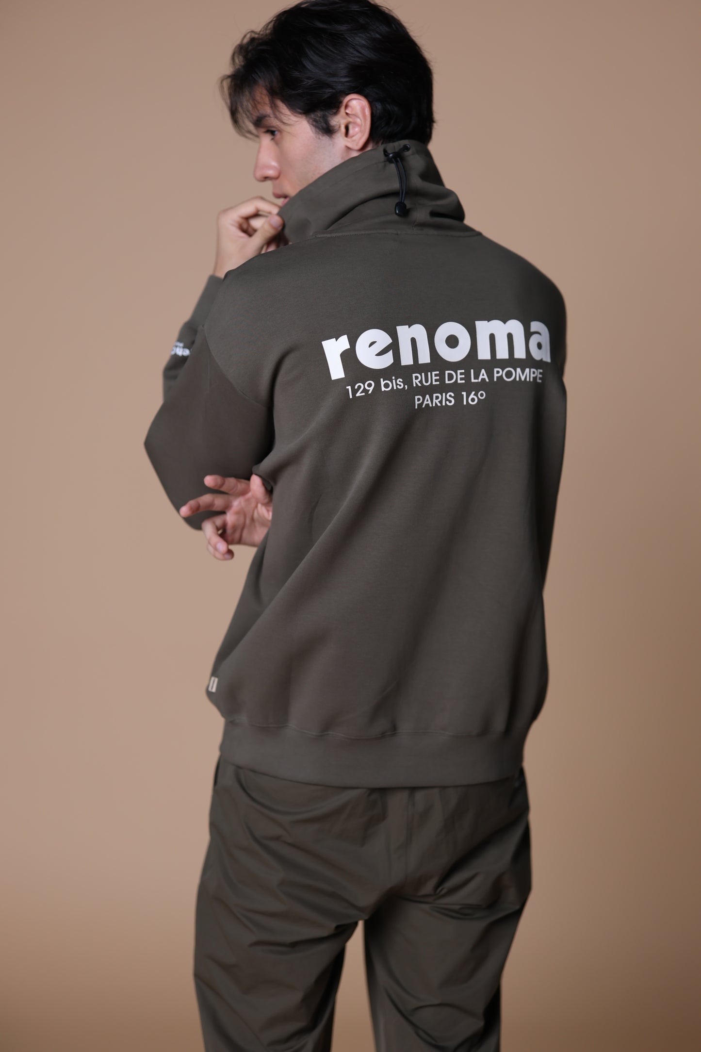 BASIC NECK WARM SWEATSHIRT