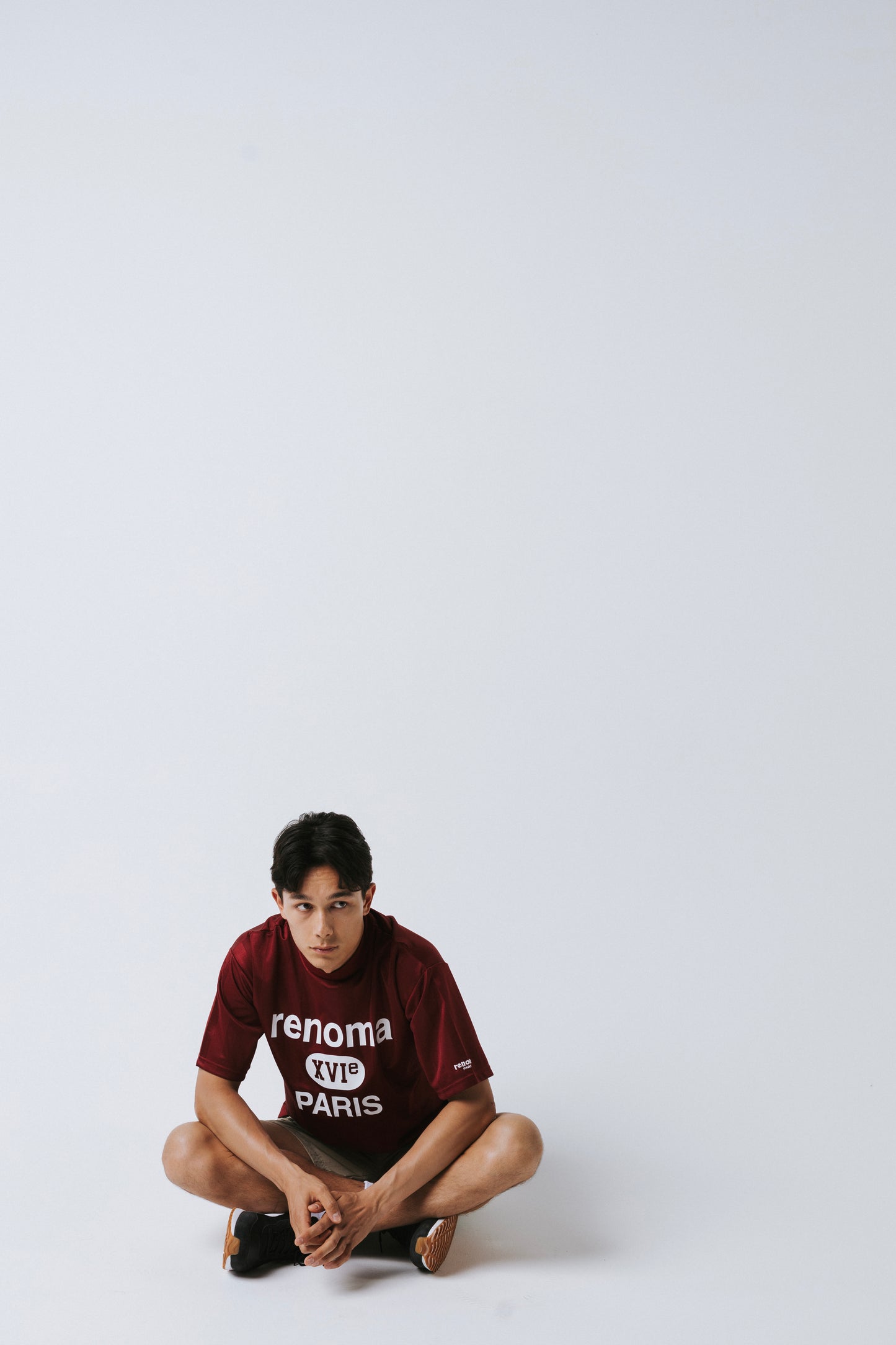 COLLEGE LOGO MOCK NECK T SS