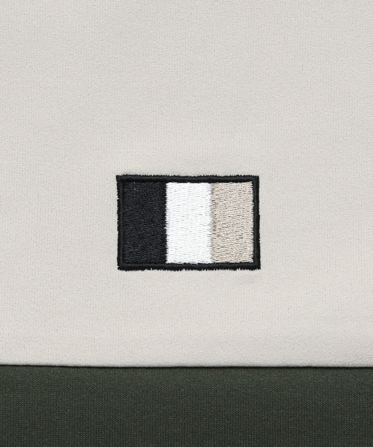 BASIC SHORT MOCKNECK T LS